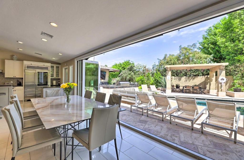Woodleaf House | Outdoor Kitchen Desert Dream Home in Scottsdale!
