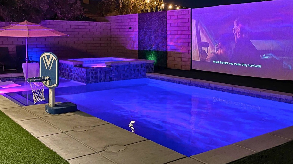 Terra Lago House | Outdoor Movie | Pool | Game Room | Glamping Yurt | Massage Chair