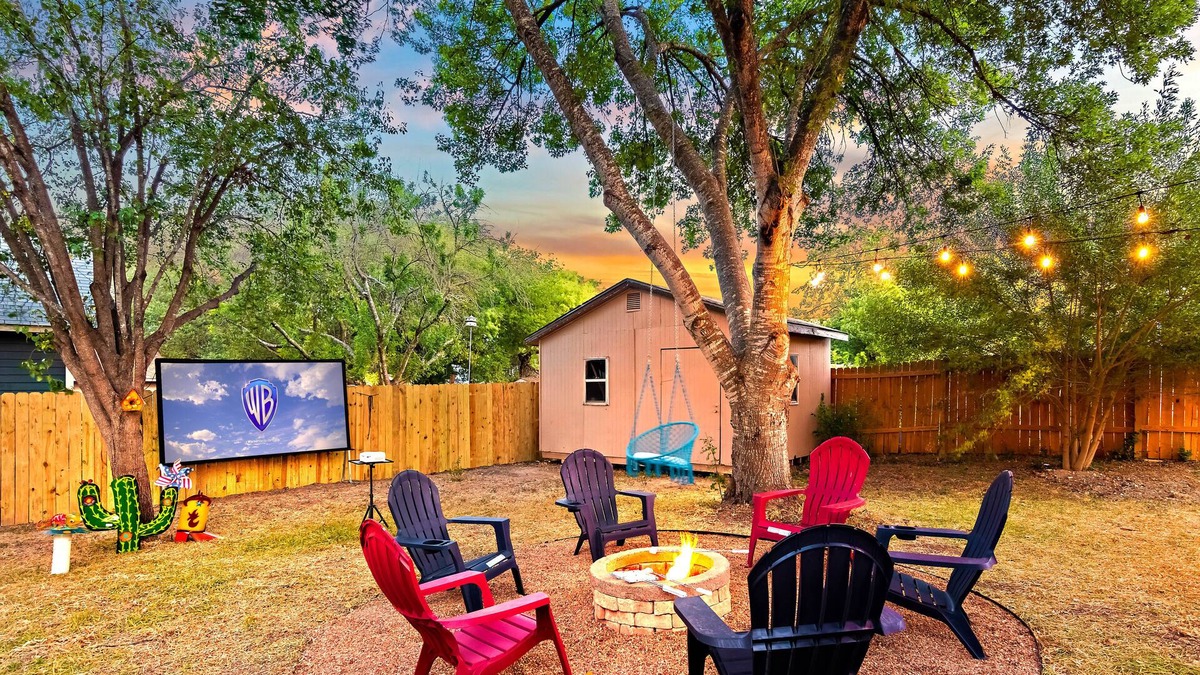 Heritage House | Outdoor movie Sea World Lackland AFB Family House