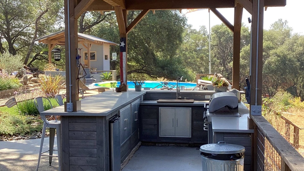 Auburn House | Outdoor relaxation in the country