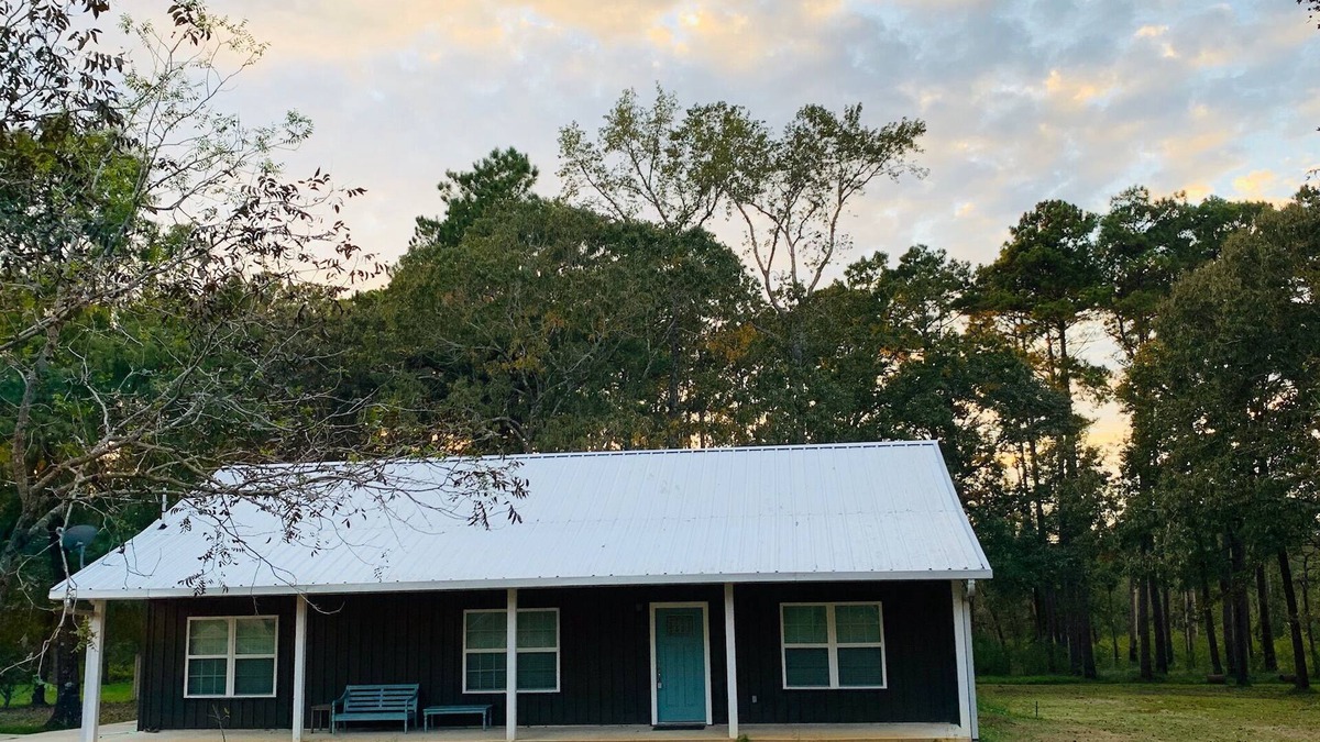 Zavalla House | Outdoormen’s Paradise on Lake Sam Rayburn adjoining Angelia National Forest