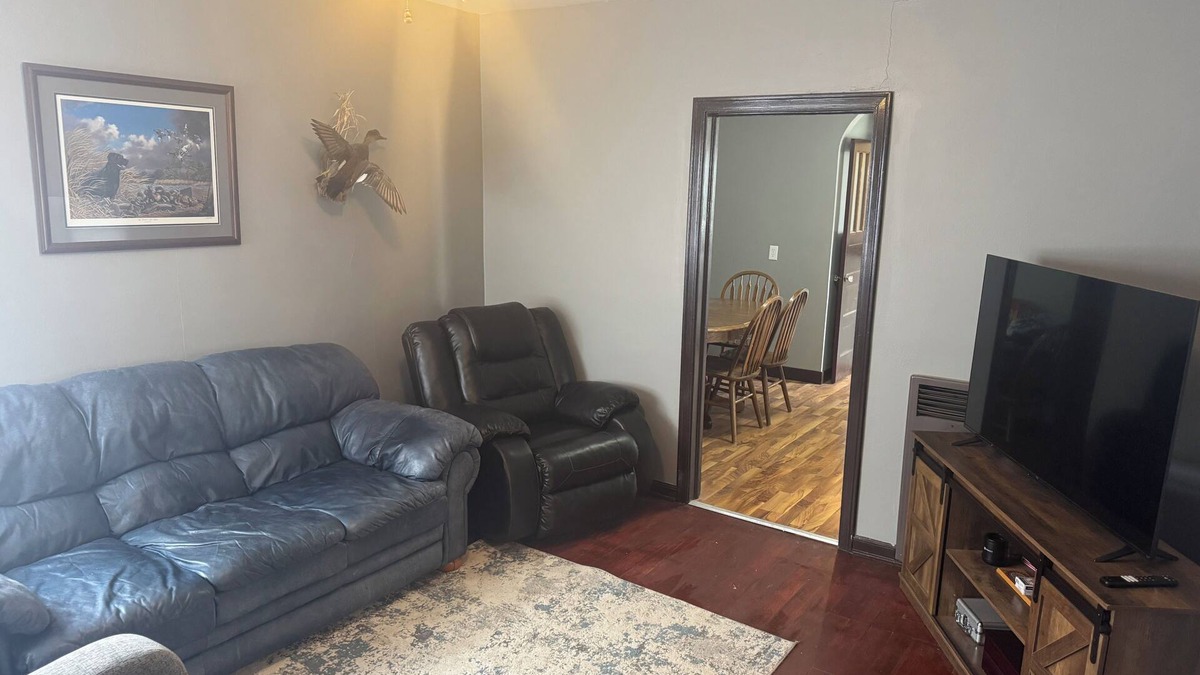 McPherson County House | Outdoorsman’s getaway with excellent hunting and fishing nearby