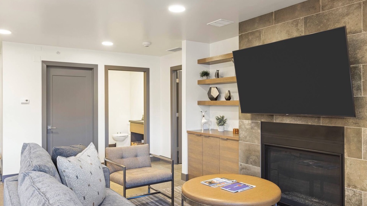 Jackson Condo | Outpost: Marriott Residence 402 - Close to Town Square!