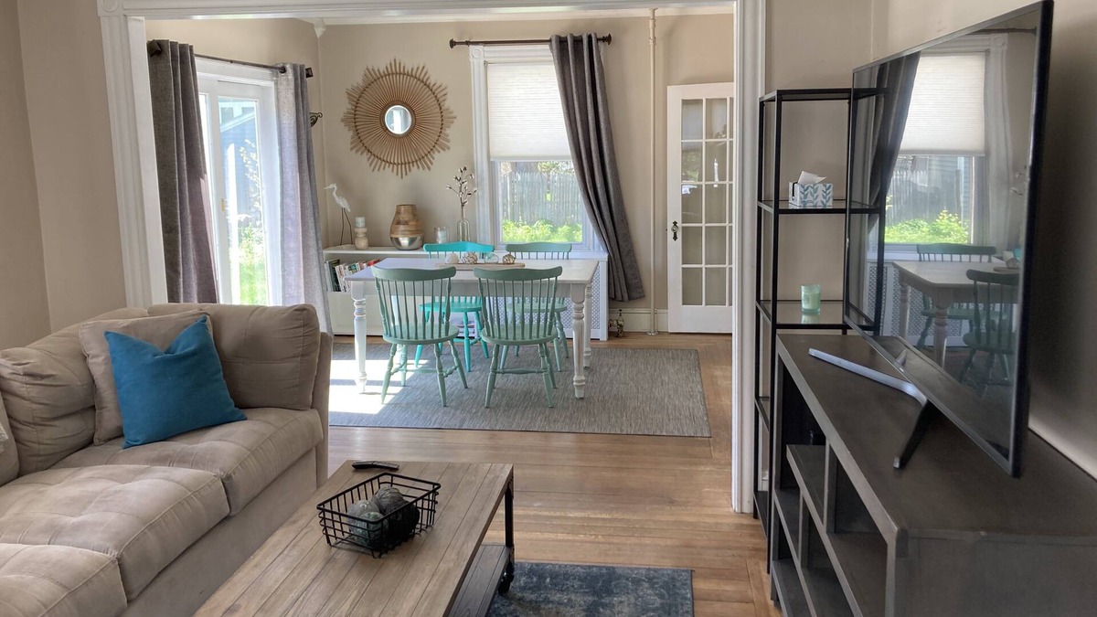 Lincoln House | Outside Providence! - Entire 3-Bed House Near Twin River Casino!