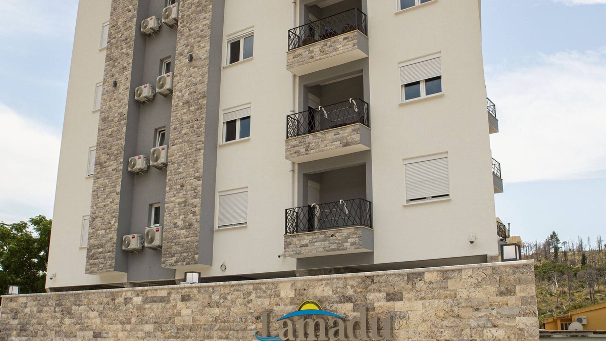Sutomore Apartment | Outstanding 2-Bedroom Blue Poolside Apartment