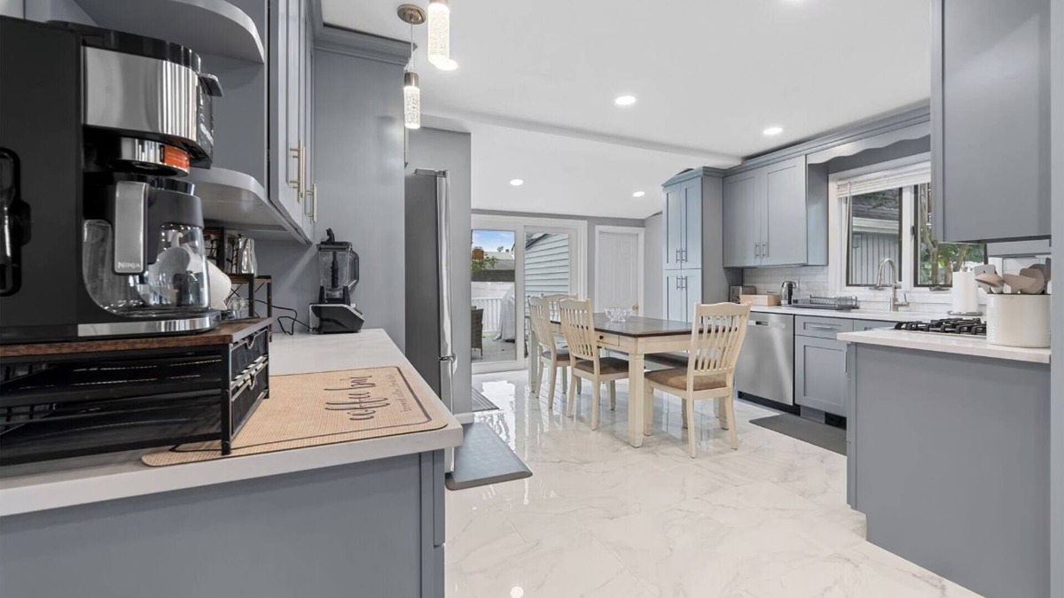 East Massapequa House | Outstanding 3-bedroom house in Amityville