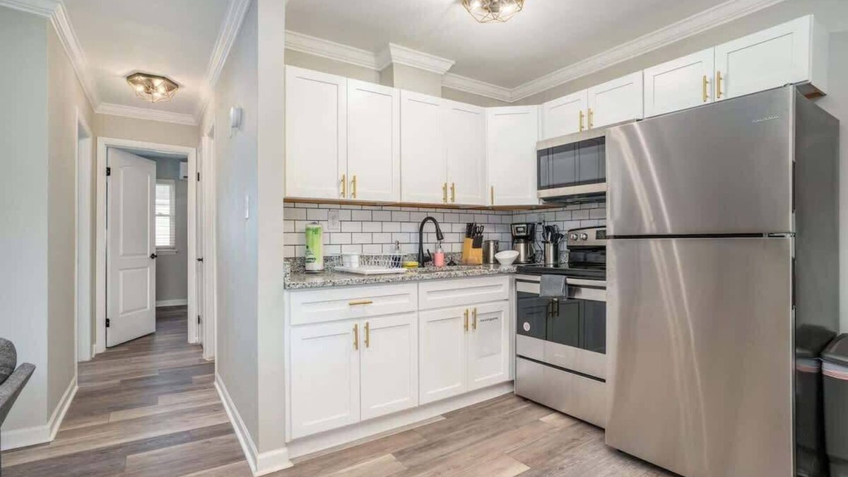 East Ocean View Apartment | OV Mosaic Otter Suite