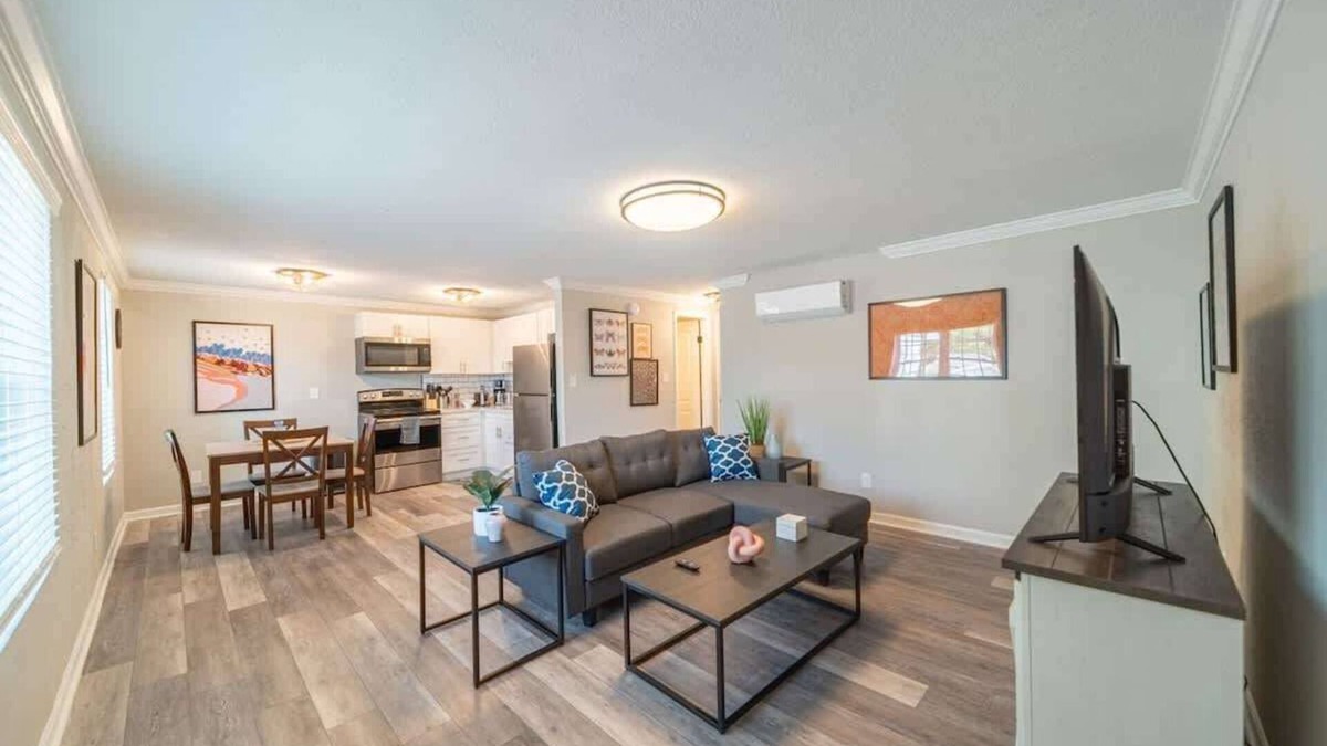 East Ocean View Apartment | OV Mosaic - Tide Suite