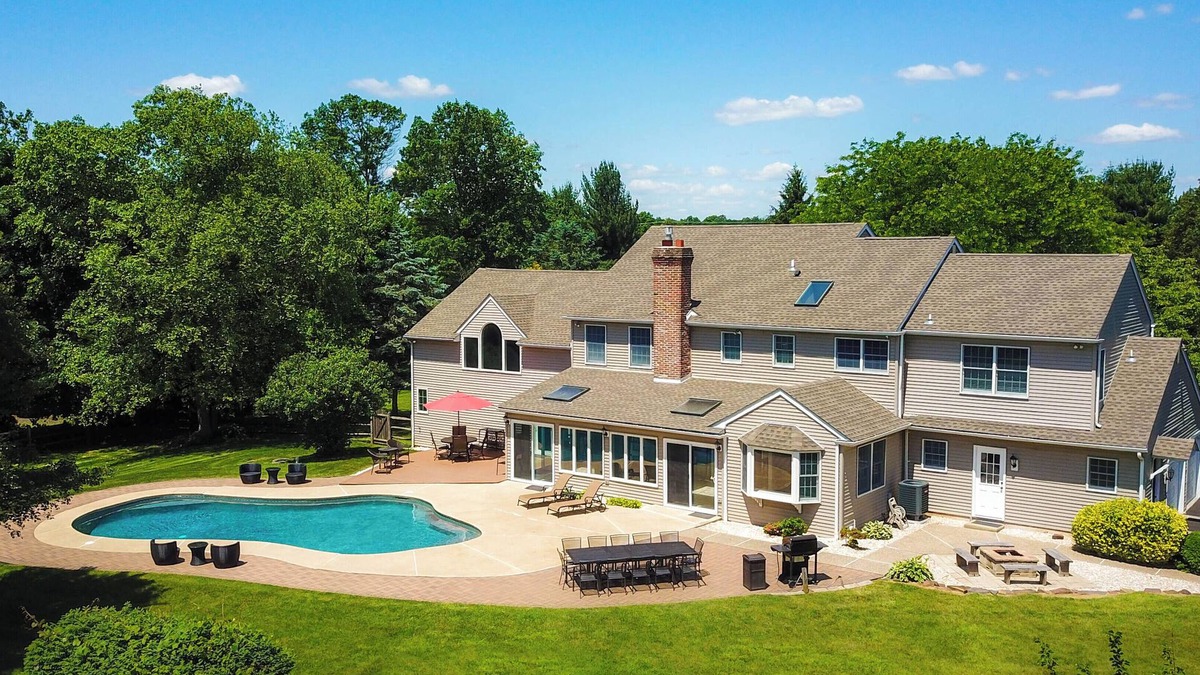 Perkasie House | Over 10 Acres In Bucolic Bucks County w/Pool!
