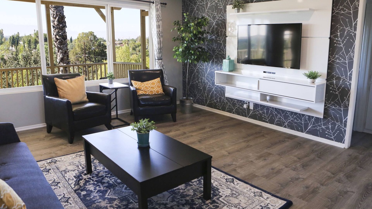 Thousand Oaks House | Over the Oaks - Great View - Whole Home - Stylish