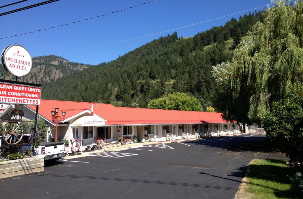 Chase Hotel | Overlander Motel
