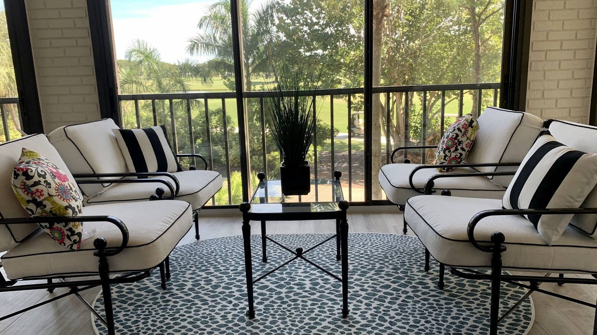 Pelican Bay Condo | Overlook Club Pelican Golf AND walk to beach -30 Day rental min for March 2025
