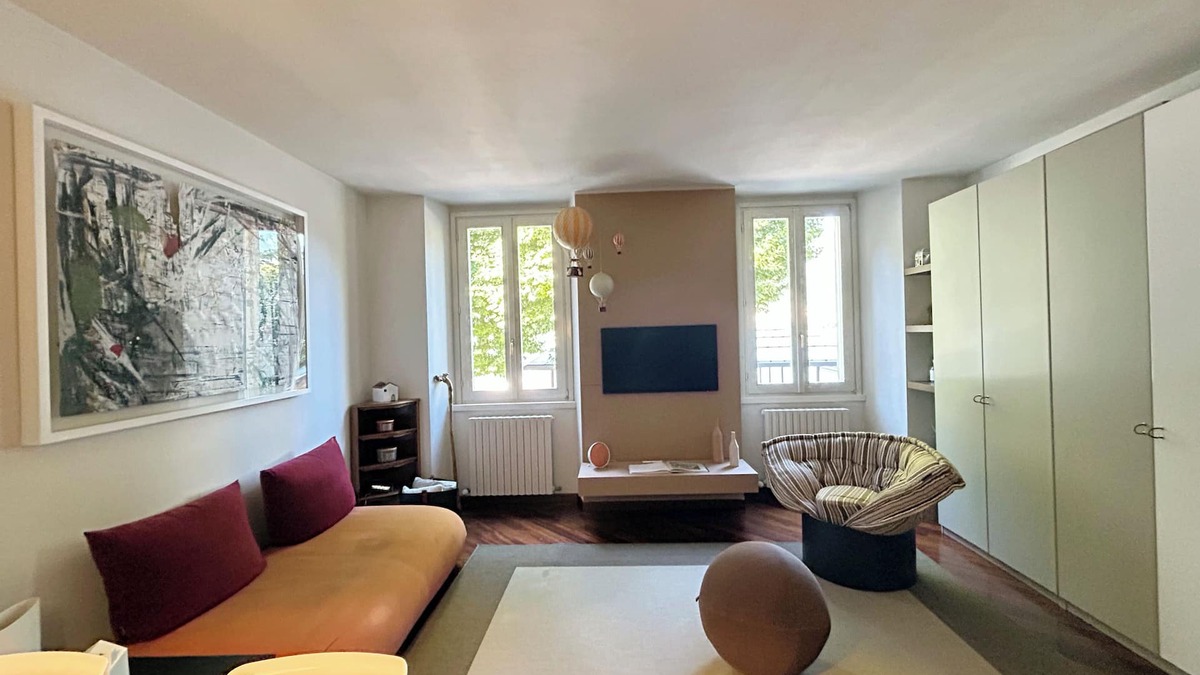 Malgrate Apartment | Overlooking Lake Como. Cozy and magical as one's home