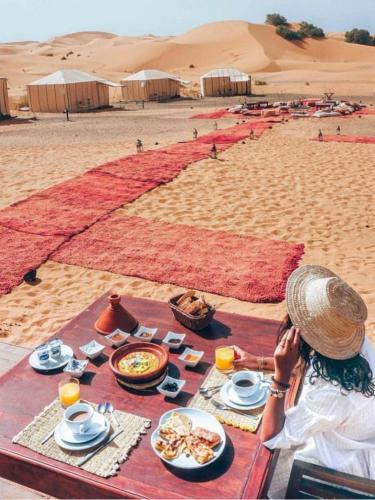 Merzouga Other | Overnight Luxury Camp jeep camel