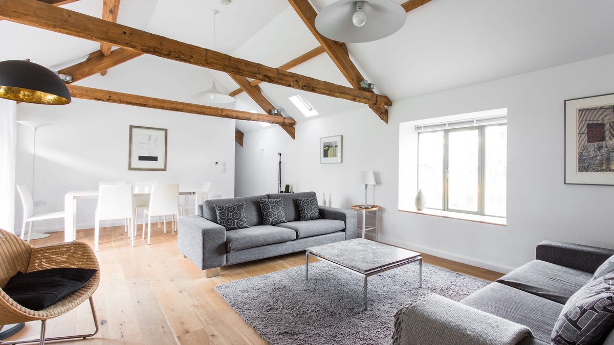 Llandovery House | Owl Barn Great Brecon Beacons views A stylish modern barn conversion for 5.