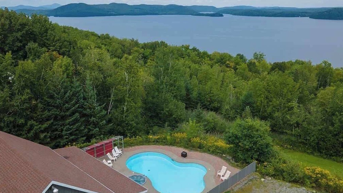 Potton Ski Chalet | Owl's Head - Inground Pool - Spa - View - Méridien