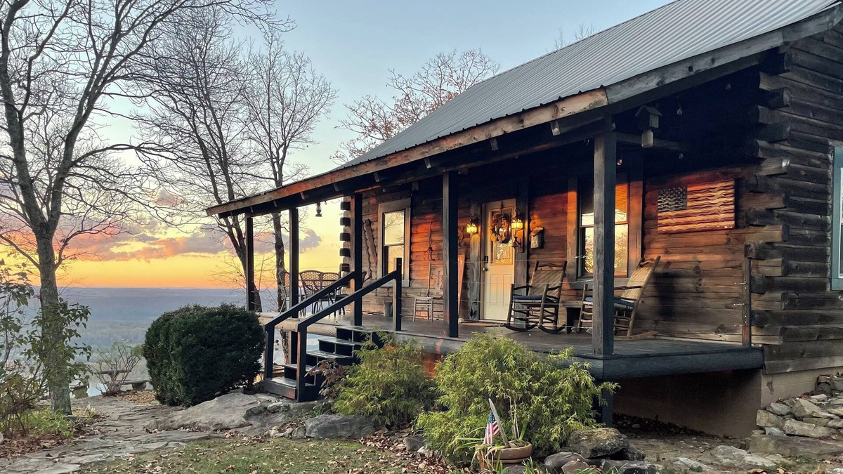 Valley Head Cabin | Owl’s Hollow - Stunning Brow View