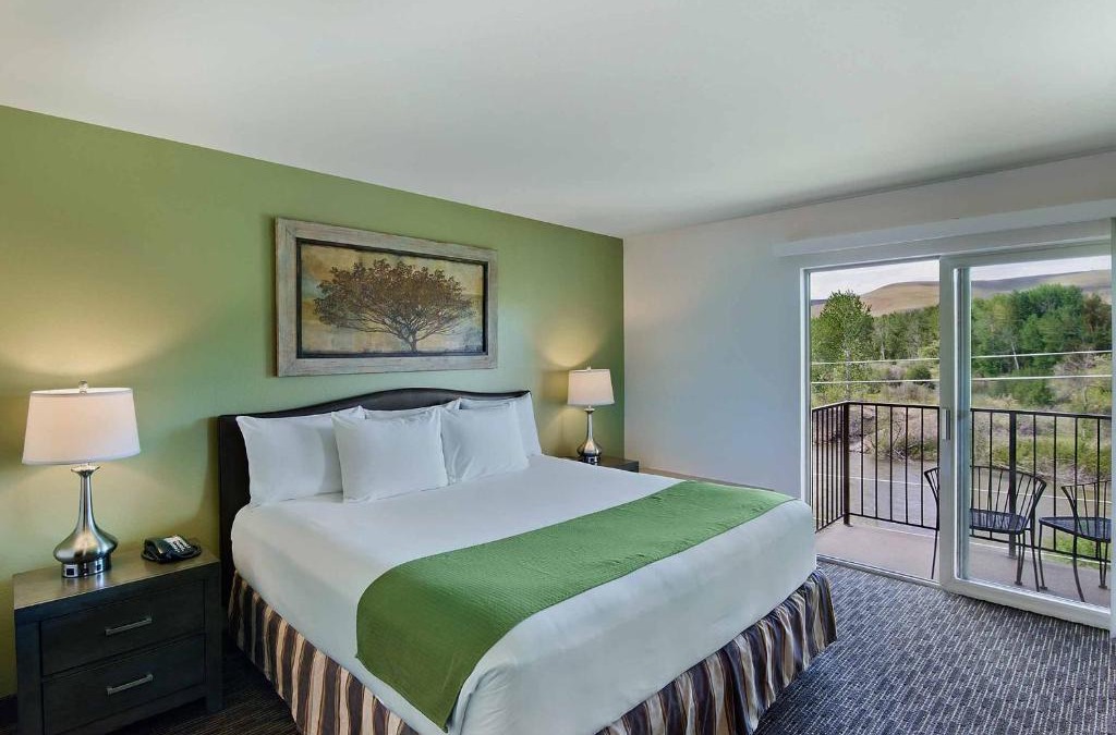 Buena Hotel | Oxford Suites Yakima