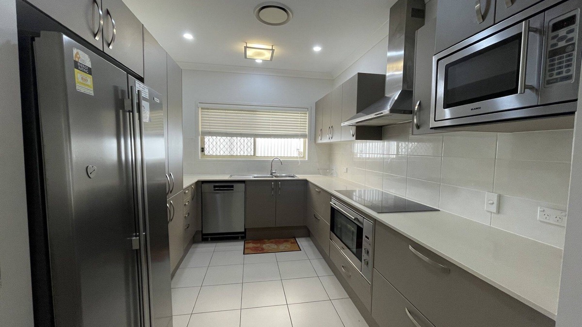 Scarborough House | "Oxley House" - Scarborough Q 4020
