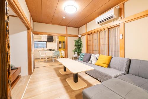 Kita Ward House | oyadoya nagoya kusu 名古屋 大人数貸切ホテル 最大9名 ペット可 駐車場有り