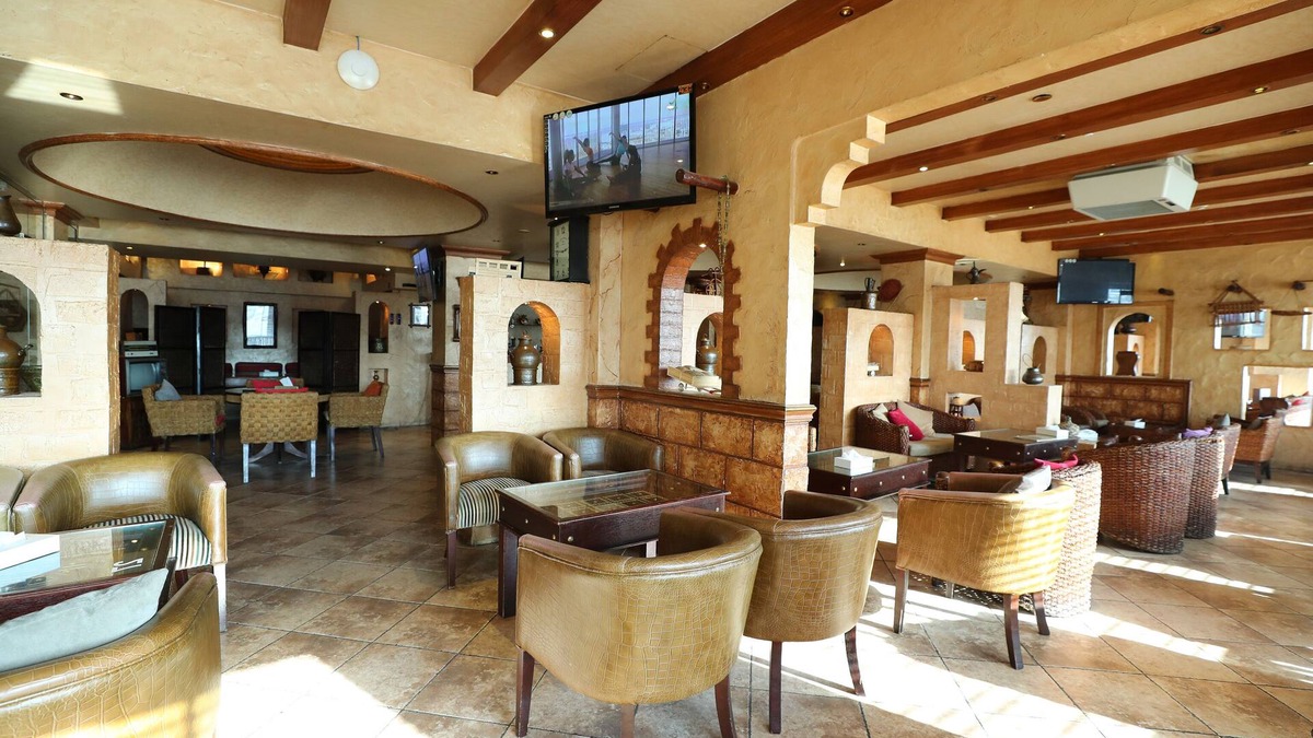 Al Hoora Hotel | OYO 112 Semiramis Hotel