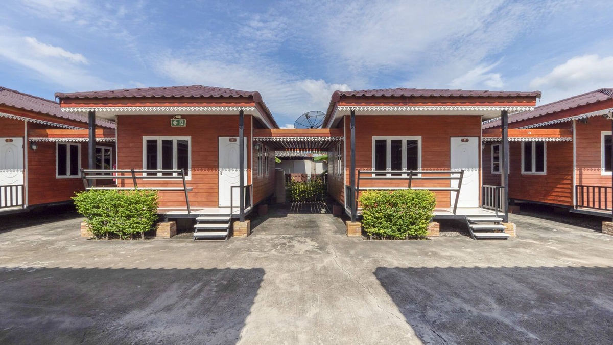 Ban Thung Sukla Hotel | OYO 1166 Train Way Resort