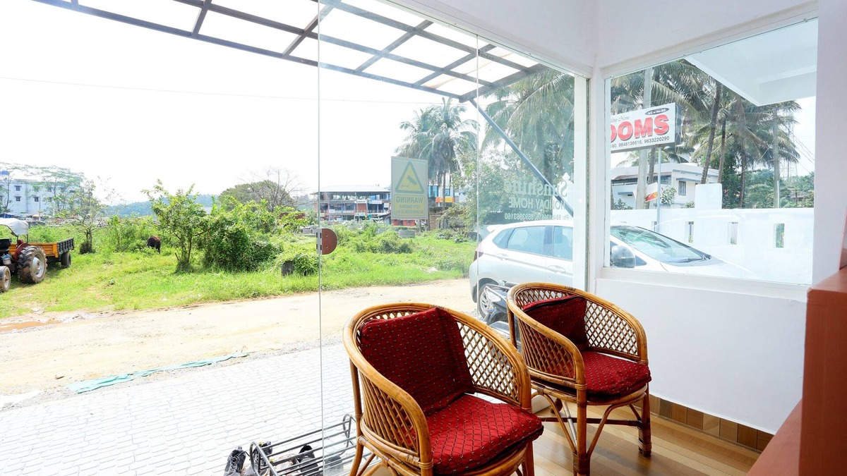 Panamaram Hotel | OYO 17186 Sunshine