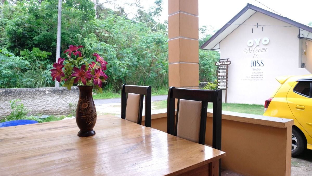 Tanjung Pandan Hotel | OYO 1851 Homestay Joss