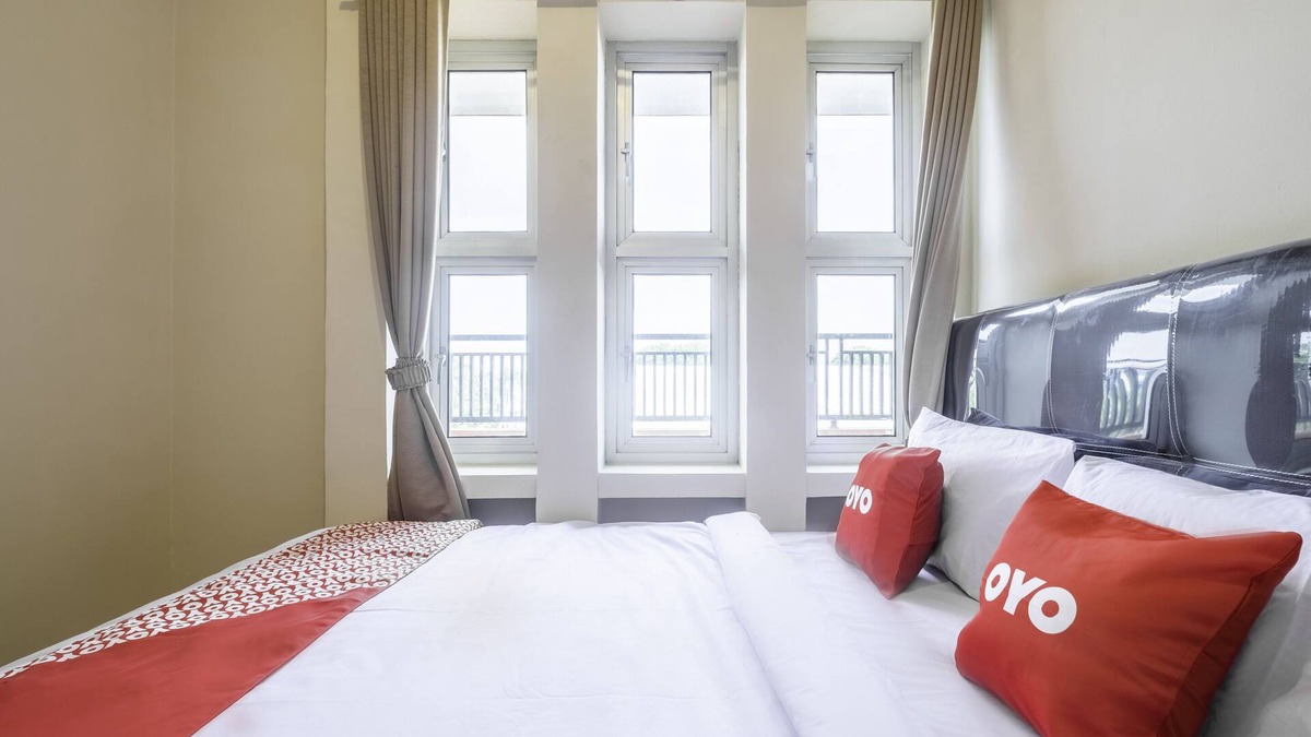 West Cirebon Hotel | OYO 2132 Pondok Avicenna