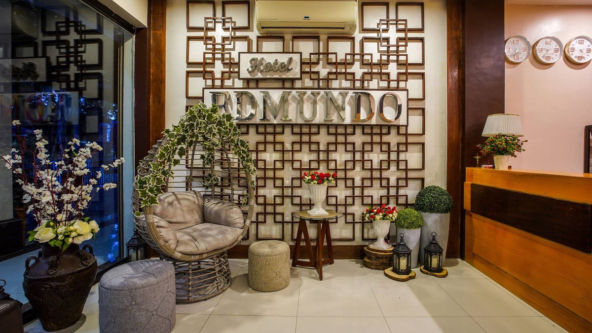 Pototan Hotel | OYO 236 Hotel Edmundo
