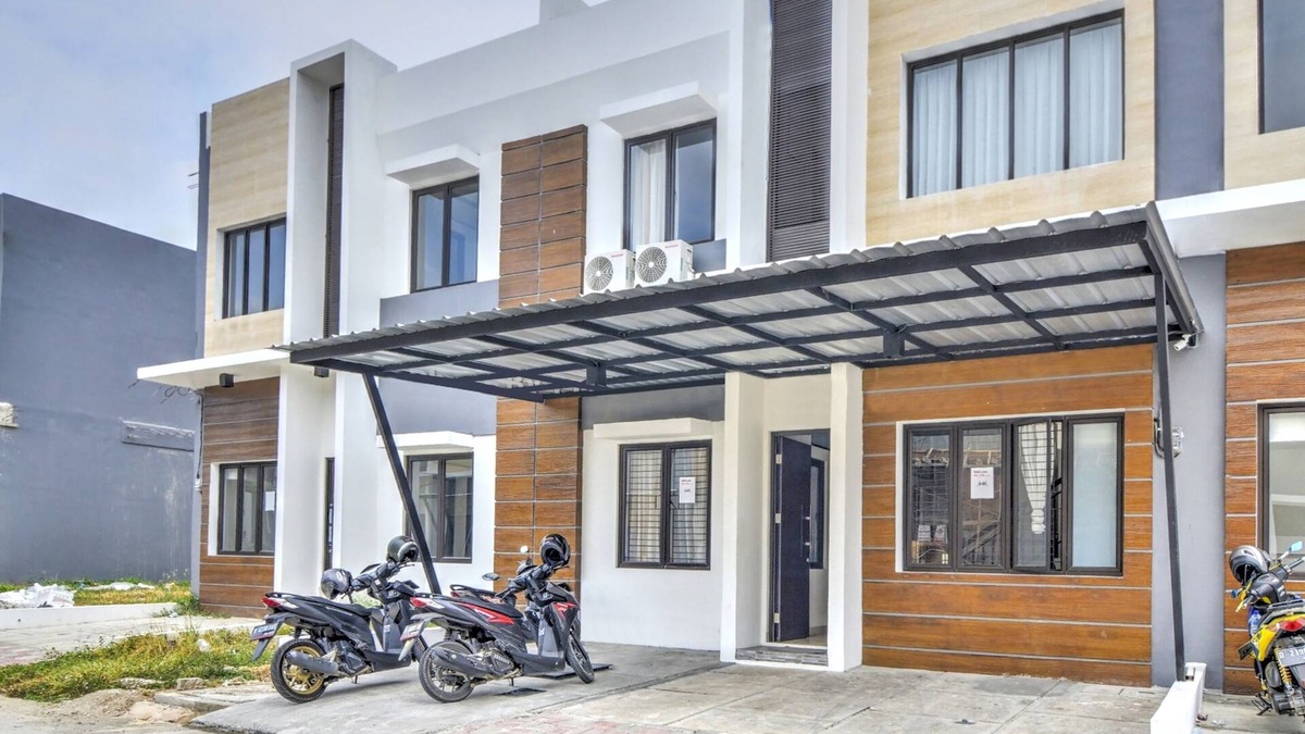 Karawang Hotel | OYO 3346 Rukos Colombus G5