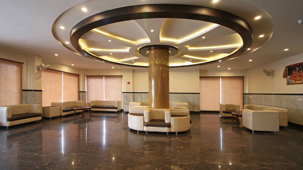 Katra Hotel | OYO 4690 Hotel Kanta International