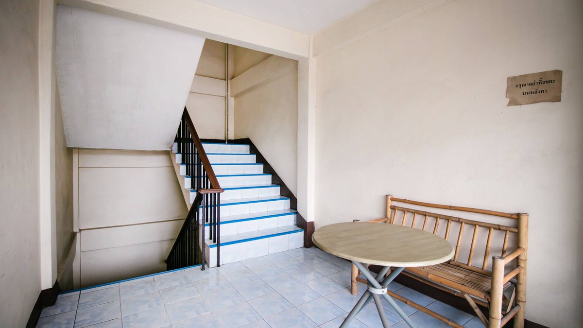 Phasi Charoen Hotel | OYO 525 MRT Phetkasem 48 Place