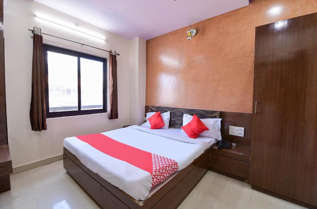 Railway Quarters Hotel | OYO 71058 Ganga