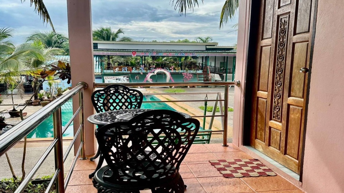 Nuea Khlong Hotel | OYO 75515 Sairung Farmstay