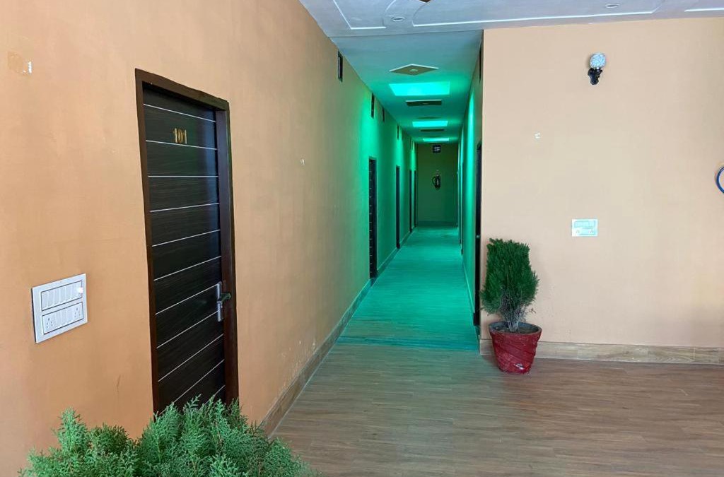 Bulandshahr Hotel | OYO 86267 Hotel Sweet Dream