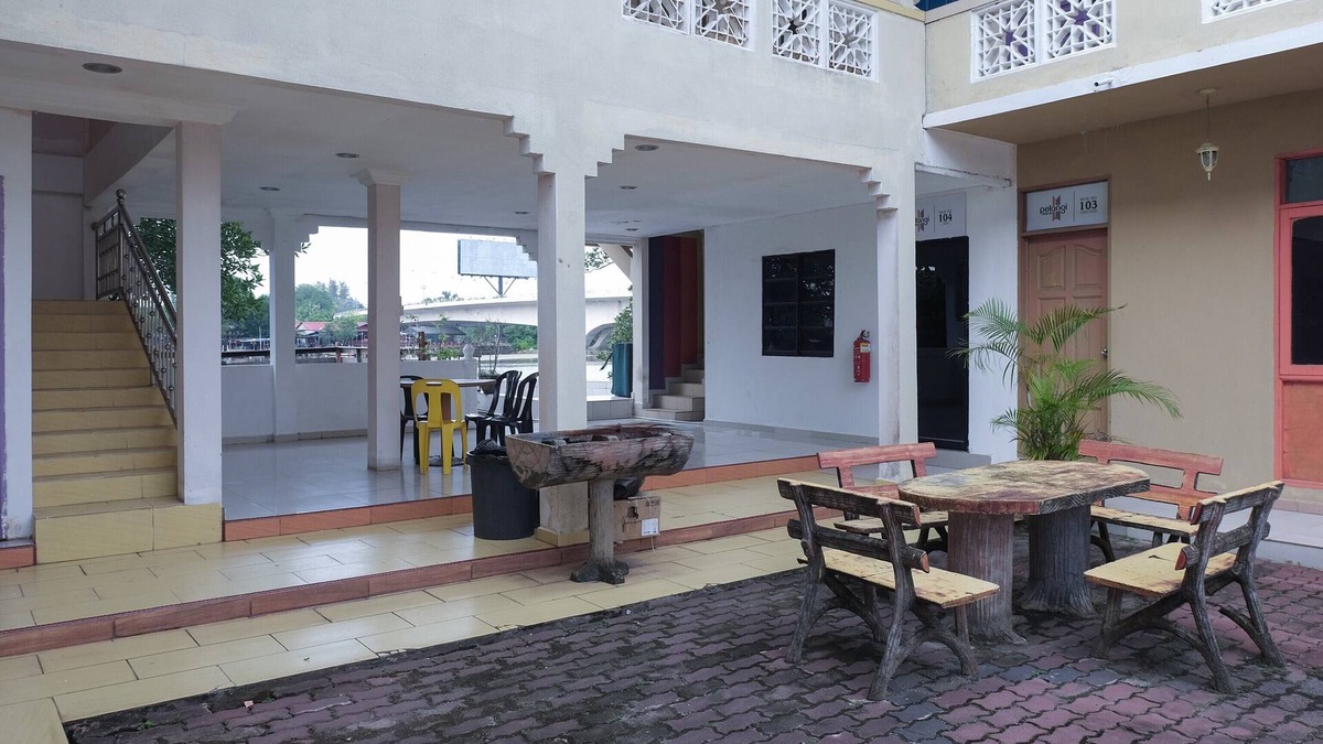 Kawasan Perindustrian Chendering Hotel | OYO 90018 River Village Hotel