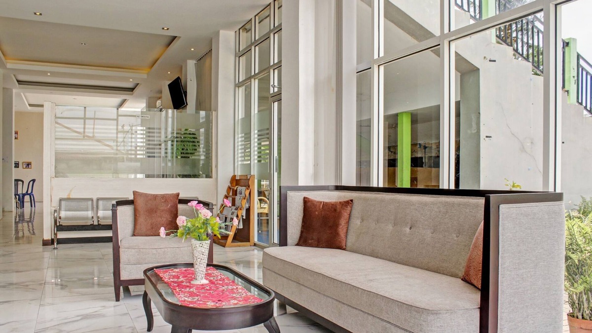 Kualakapuas Hotel | OYO 90112 Hotel Permata Inn