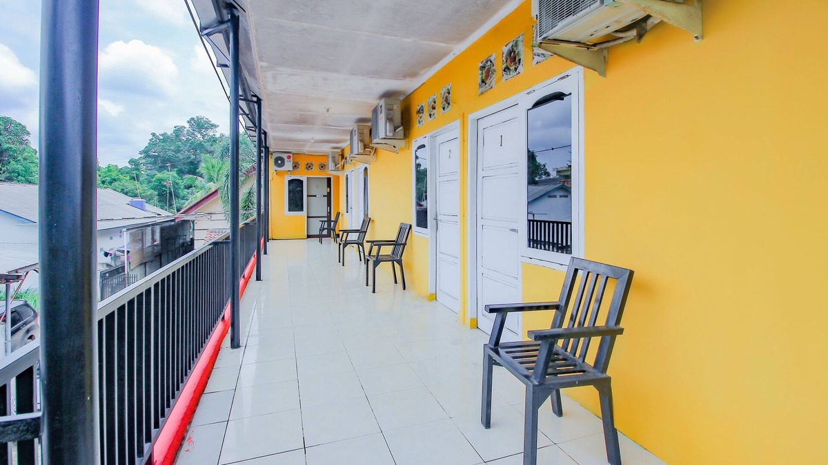 Prabumulih Hotel | OYO 90216 Kost Sanny