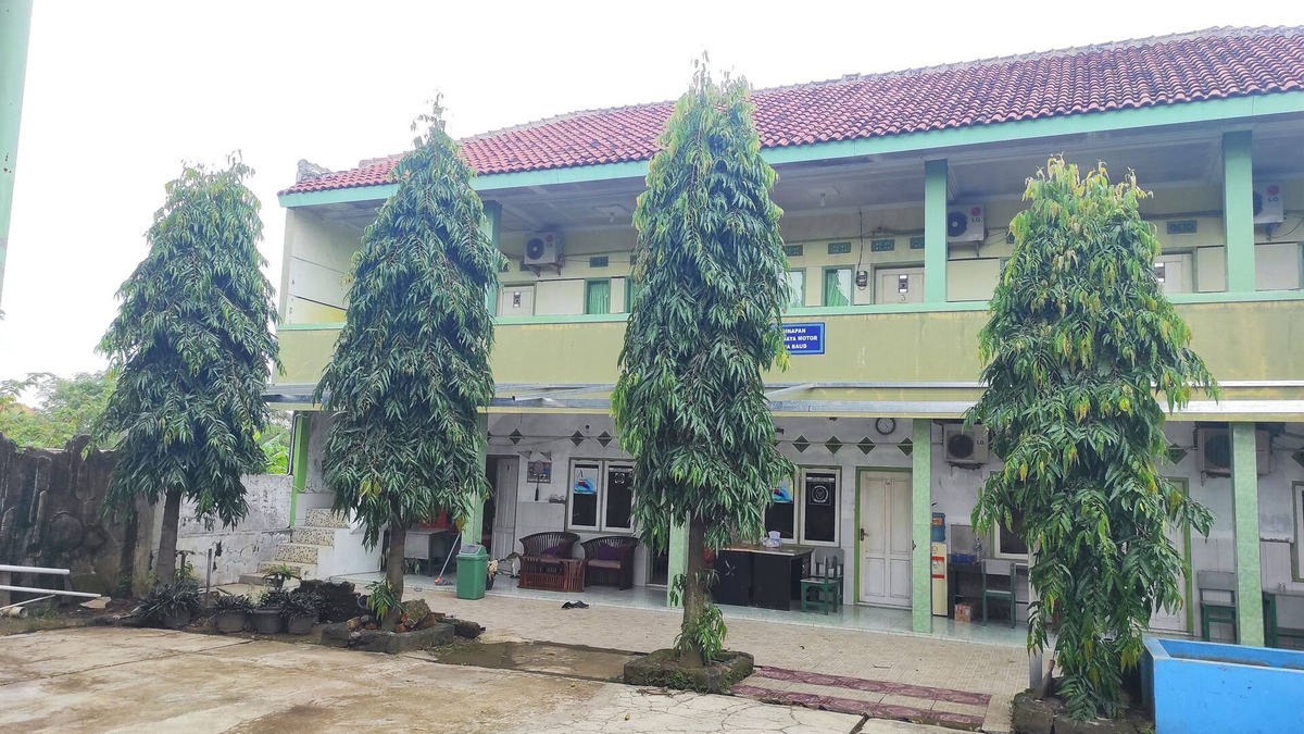 Jatiwangi Hotel | OYO 90333 Wisma Tenang Jaya Syariah