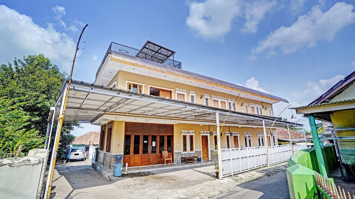 Subang Hotel | OYO 90416 Wisma Wayang Ajen Syariah