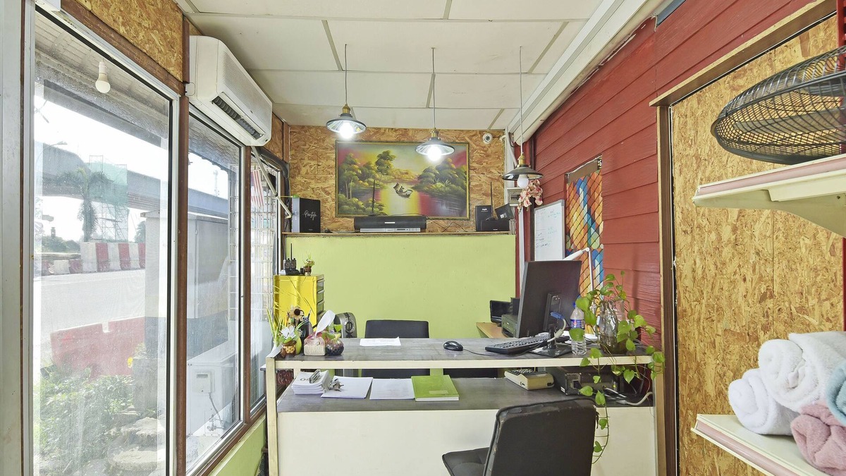 Wakaf Bharu Hotel | OYO 90535 Wakaf Bharu Inn