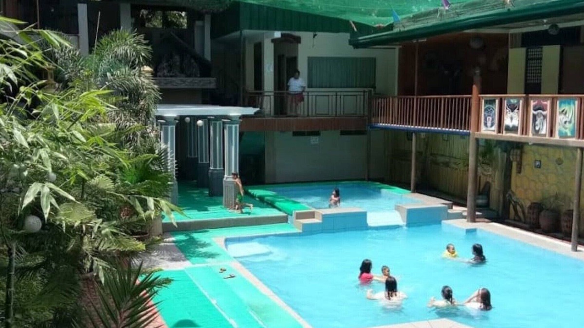 Antipolo Hotel | OYO 906 Cas Elixir Resort
