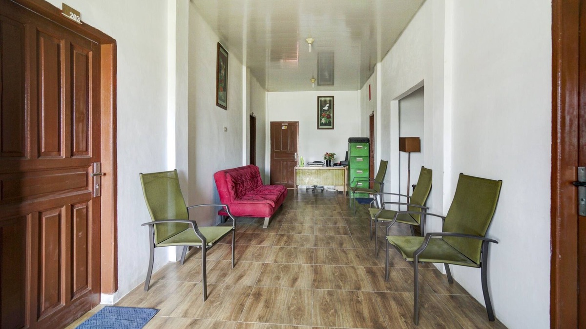 Balige Hotel | OYO 90645 Karisma Residence