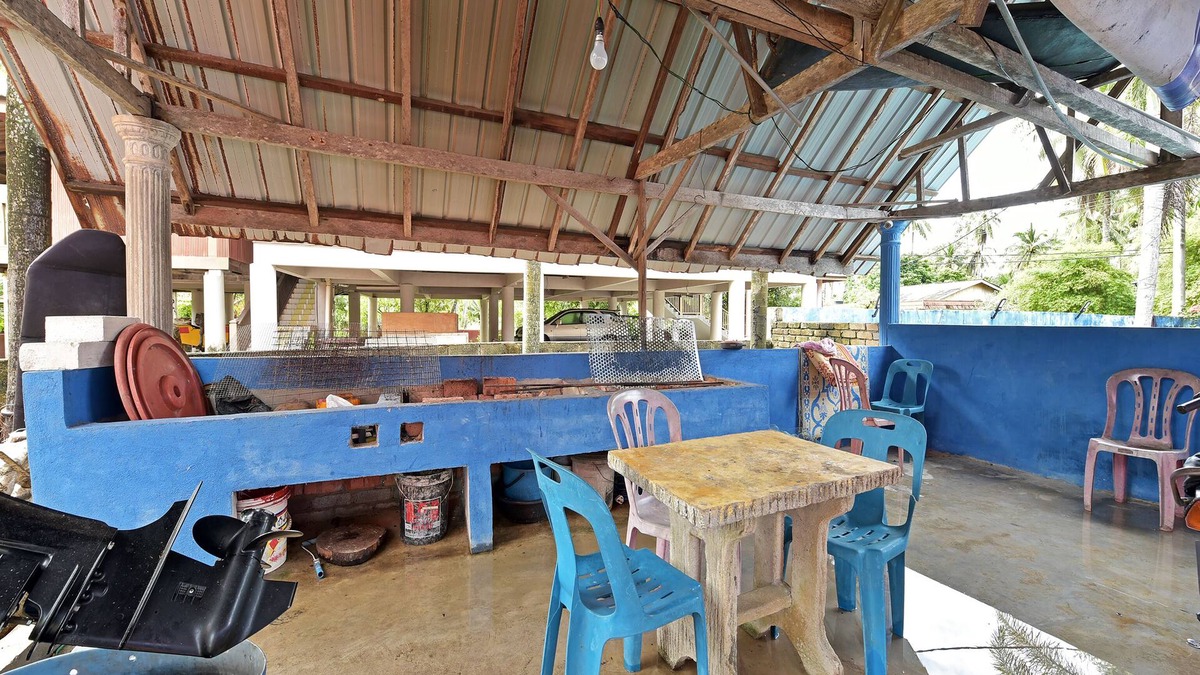 Bachok Hotel | OYO 90664 Rabi Hotel