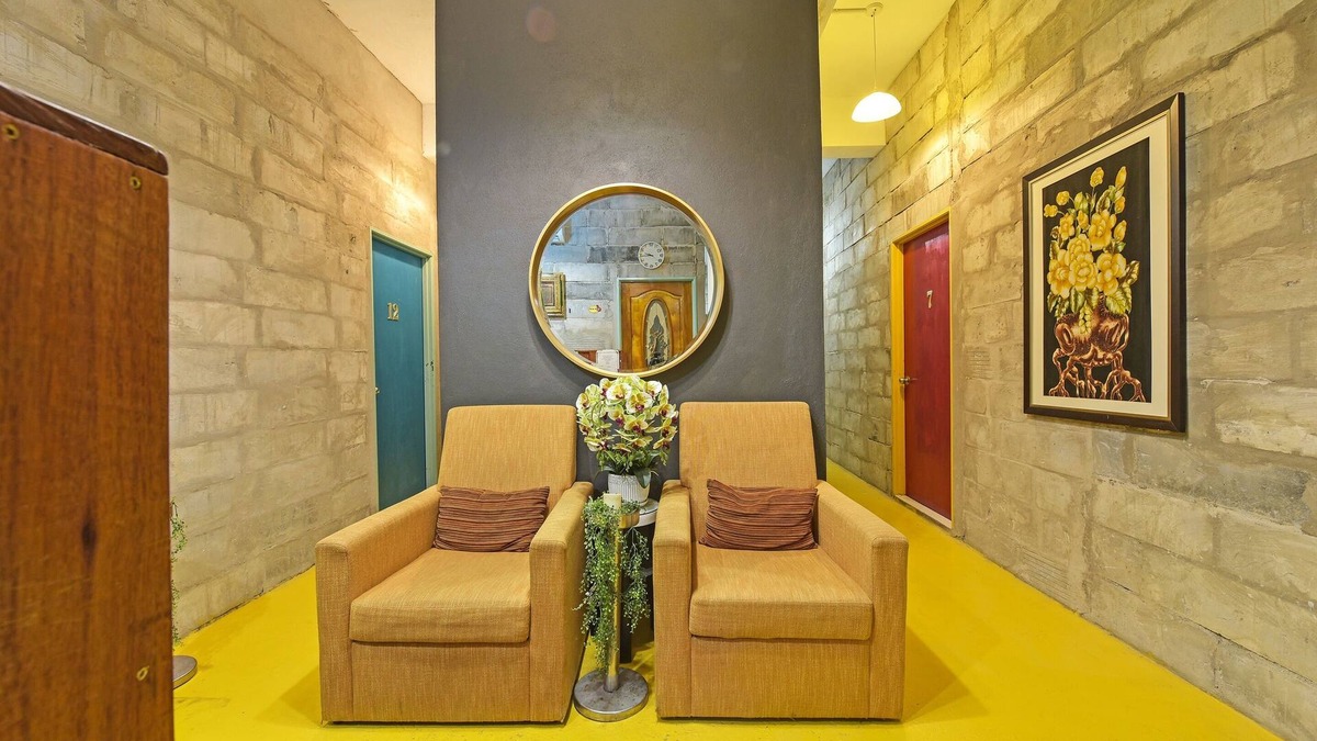 Kampung Nail Hotel | OYO 90720 Sky Garden Inn