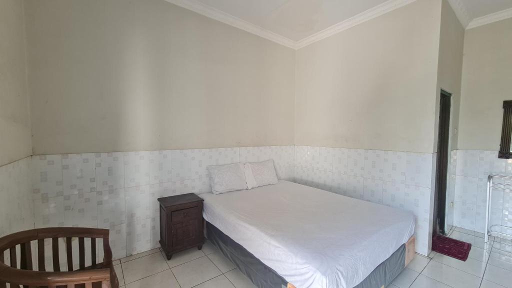 Klaten Hotel | OYO 90831 Hotel Gardenia Prambanan
