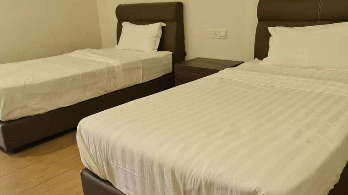 Kampung Berjaya Hotel | OYO 90866 Rakyat Inn