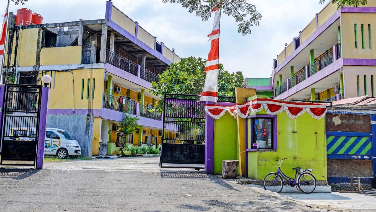 Karawang Hotel | OYO 91796 Guest House Ghalta Syariah