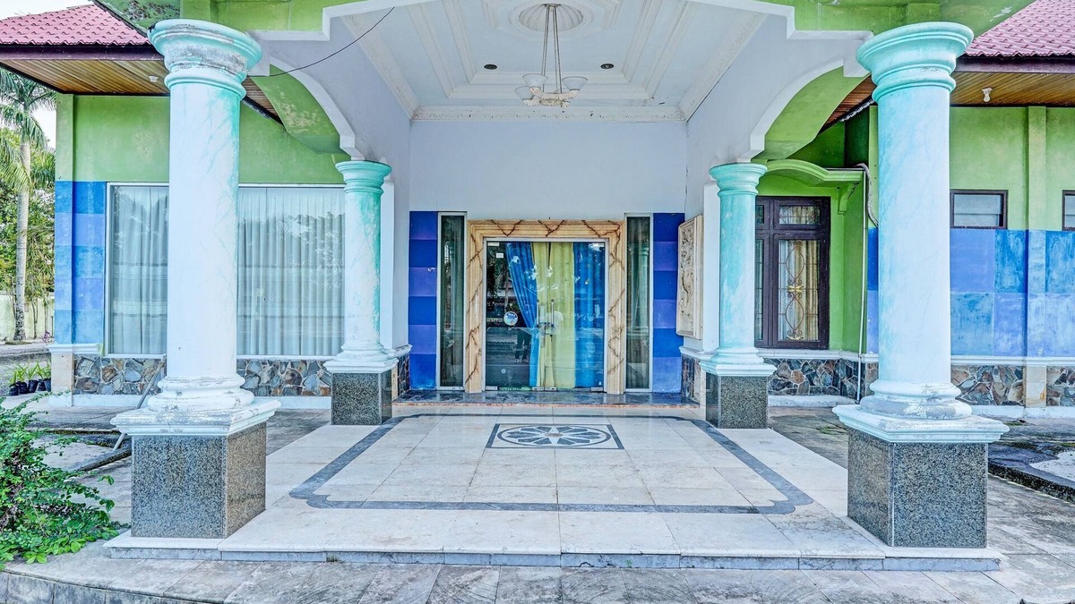 Palangkaraya Hotel | OYO 91973 Green Hotel Near Polsek Sabangau